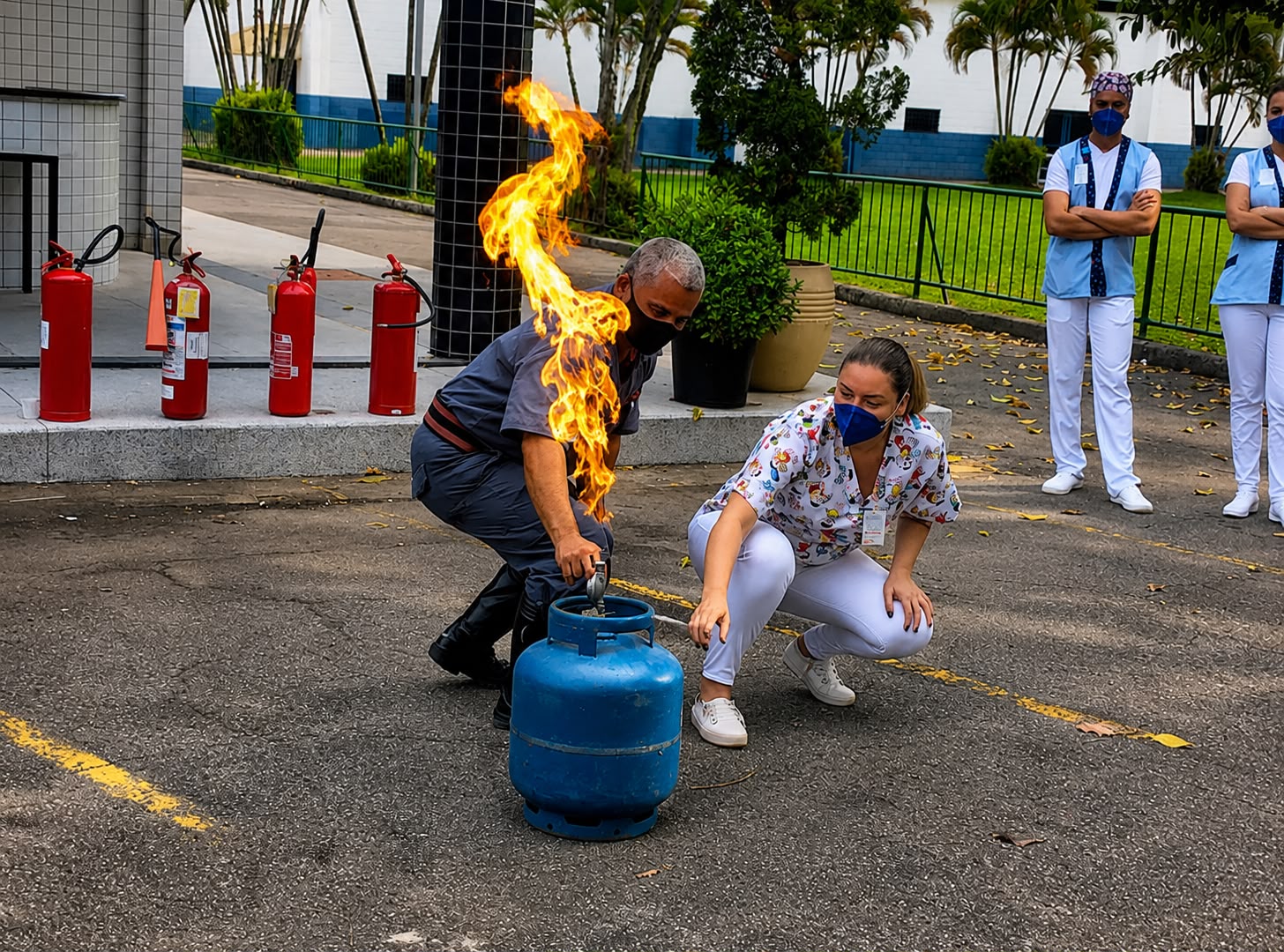 Treinamento prático de prevenção e combate a incêndio